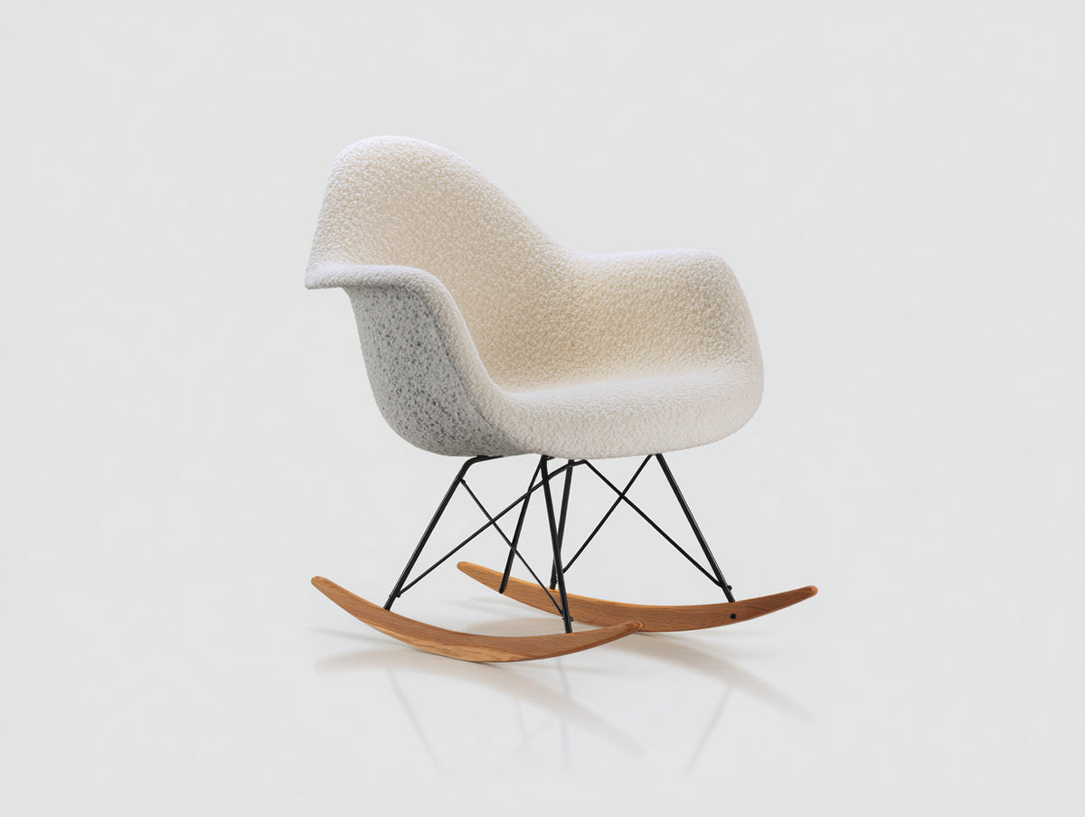 Schaukelstühle - Gepolstert mit Bouclé Bezug 72 x 80 x 82 cm - Beige mit Naturholz Kufen und schwarzem Metallgestell